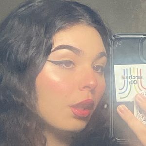 Meet your Posher, Sidney